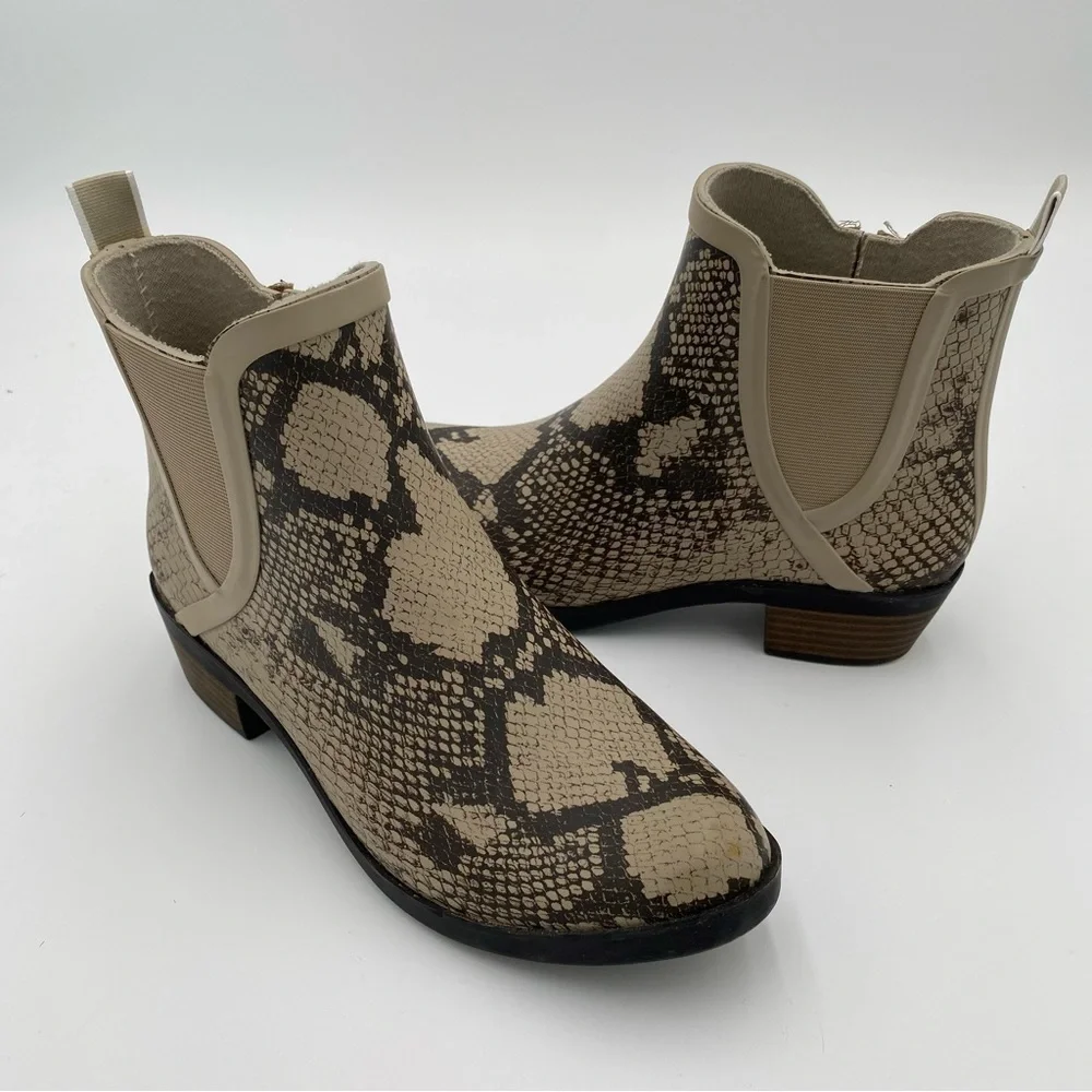 Lucky Brand Basel‎ H20 Snake Print Rubber Rain Boots Ankle Booties Size 7 (NWOT)